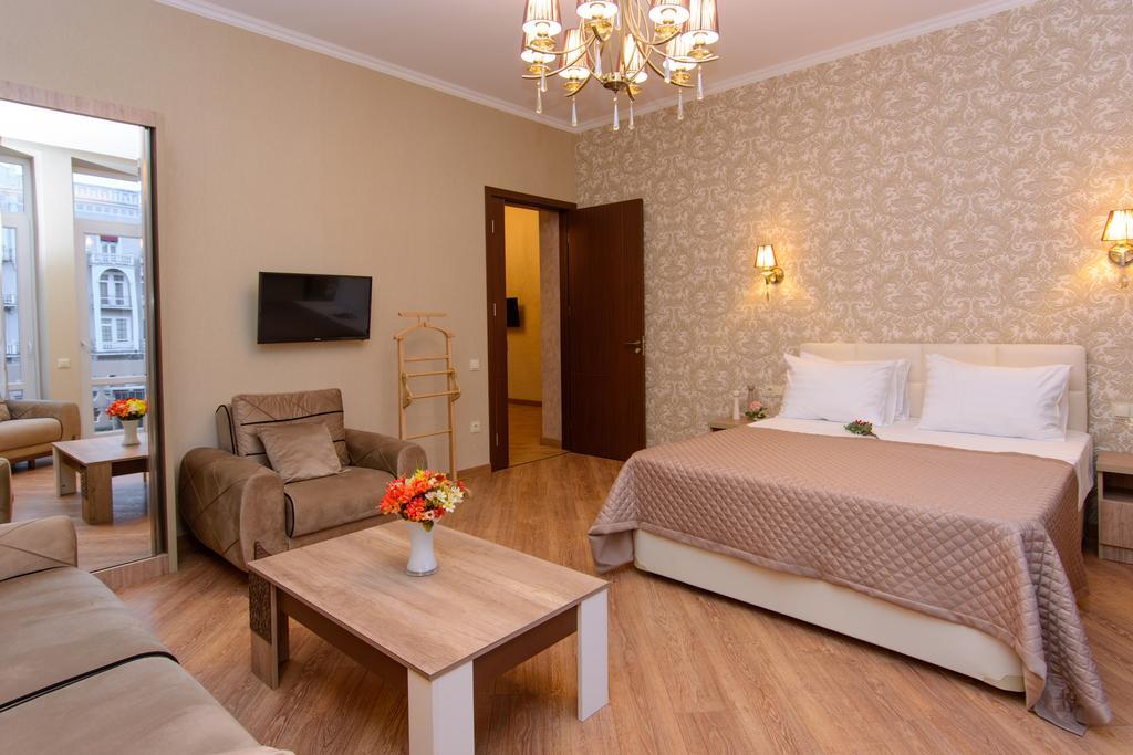 Dat Exx Apartments On Marjanishvili Tiflis Exterior foto