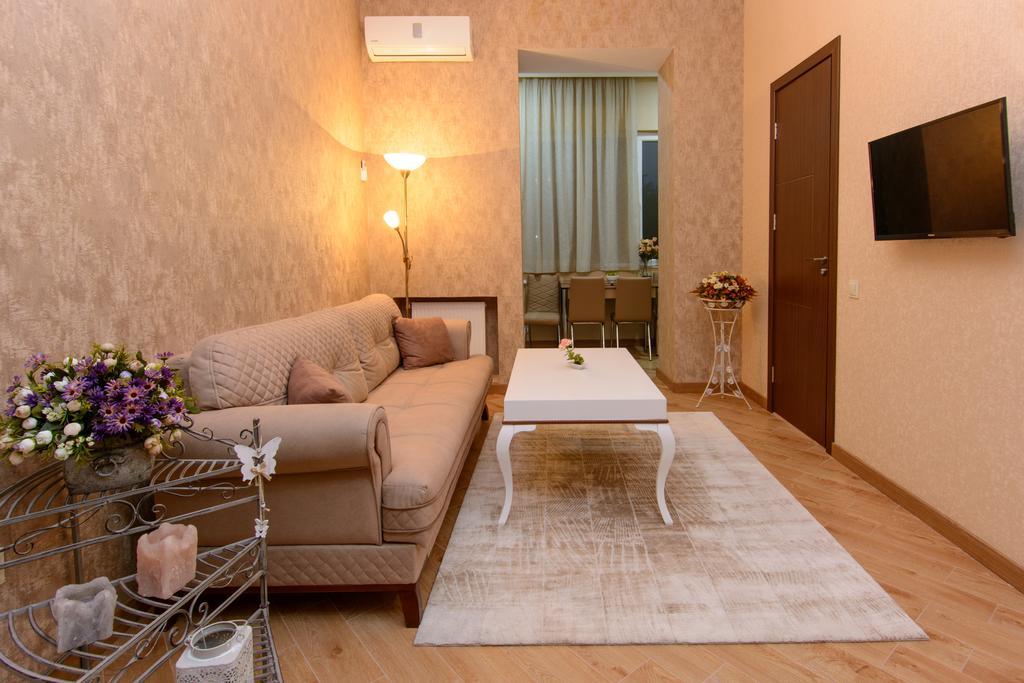 Dat Exx Apartments On Marjanishvili Tiflis Exterior foto