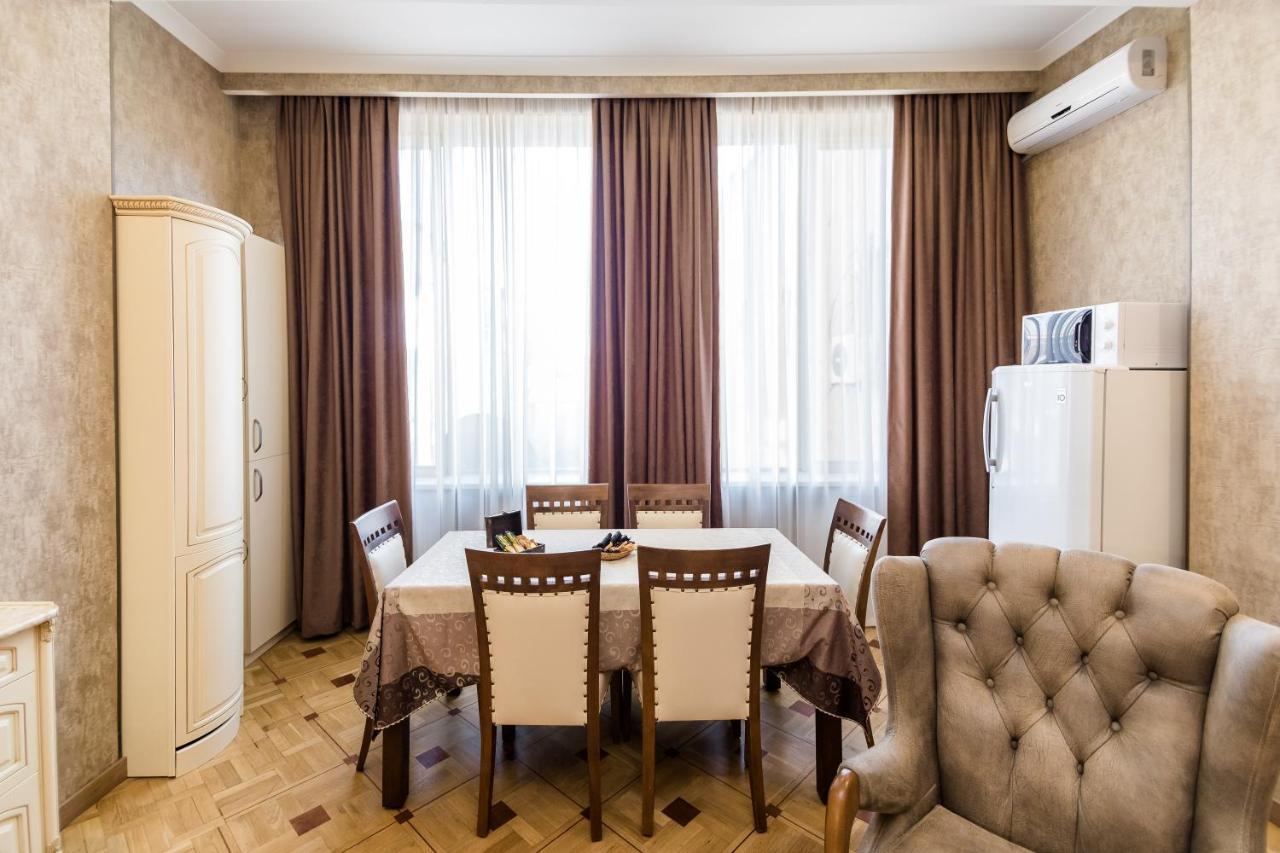 Dat Exx Apartments On Marjanishvili Tiflis Exterior foto